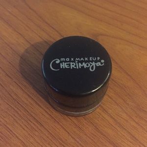 Max Makeup Cherimoya