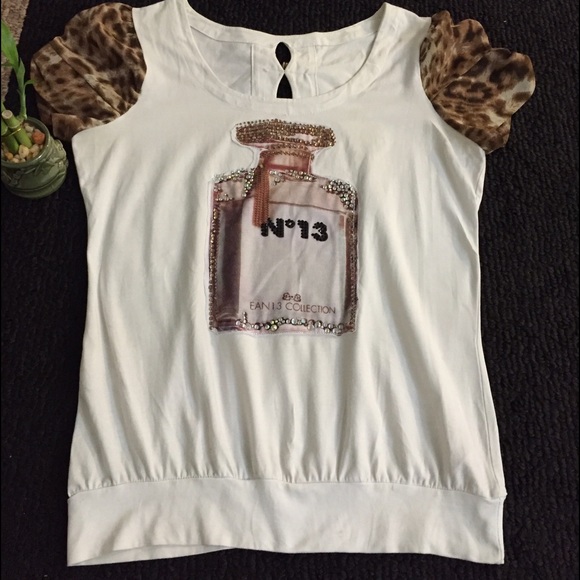 Super sale!! White and brown top!!