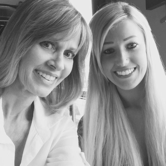 Meet your Posher, Pamela - Picture 1 of 1