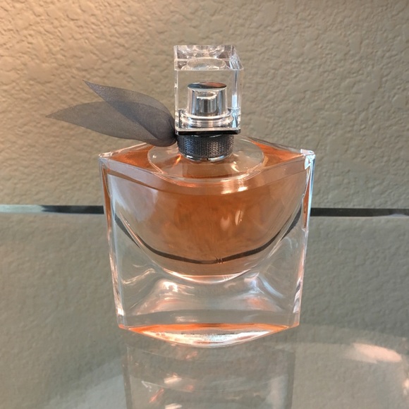Lancôme La Vie Est Belle perfume