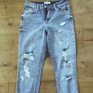 Distressed boyfriend jeans