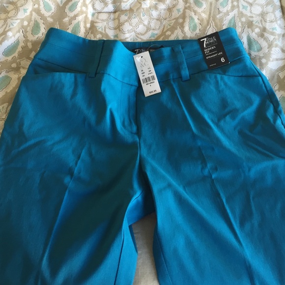 Never worn NY & Comp dress pants
