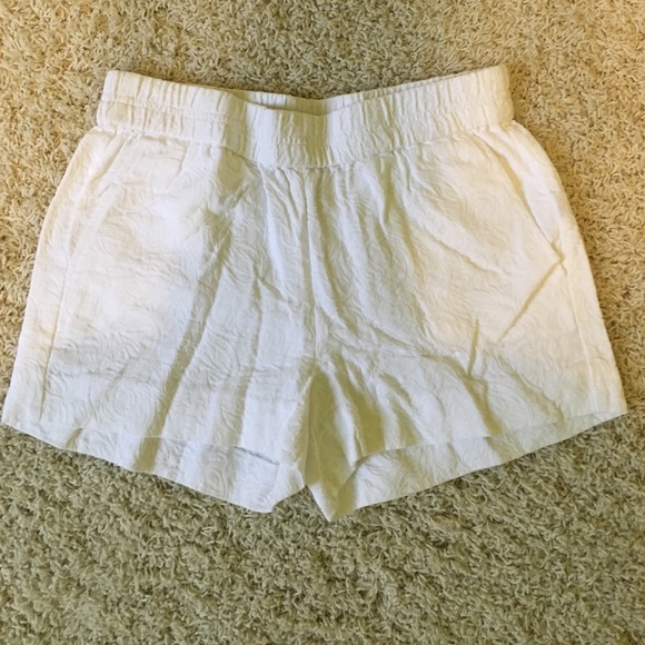 White patterned shorts