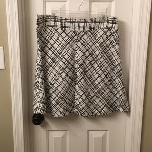 Black & white skirt