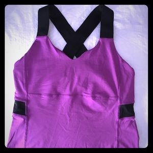 Lulu lemon top plum purple black s6 barely worn