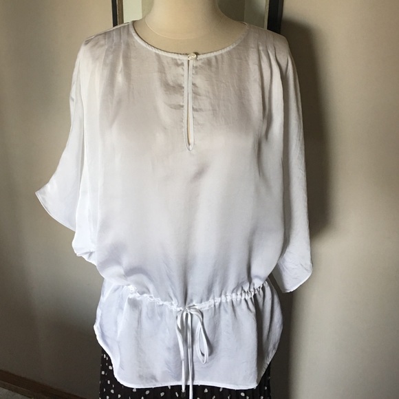 Michael Kors Tops - MICHAEL KORS WHITE TOP SIZE S