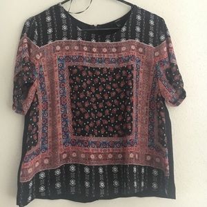 Patterned Cropped Blouse