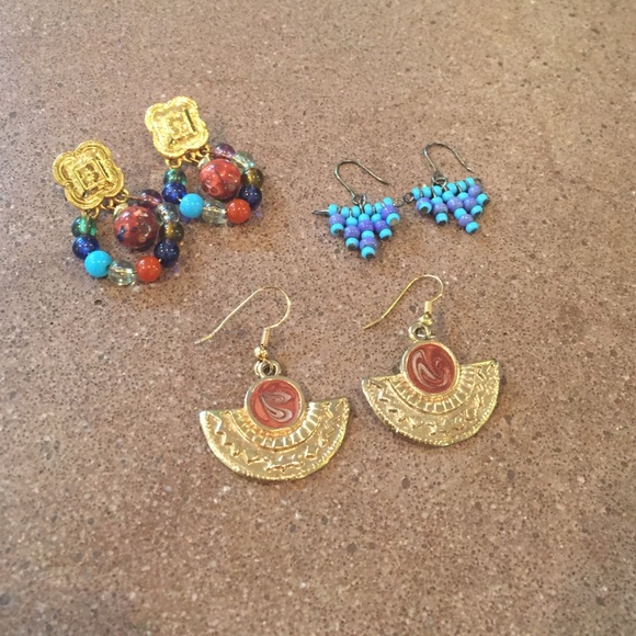🎉sale🎉3 pair of boho chic earrings.