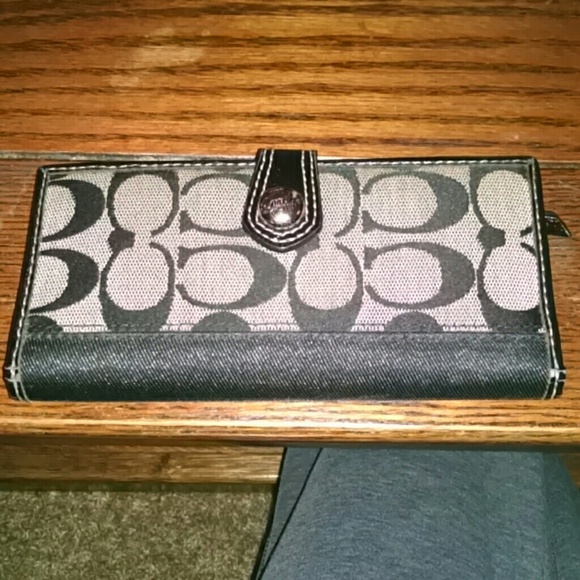 Coach wallet