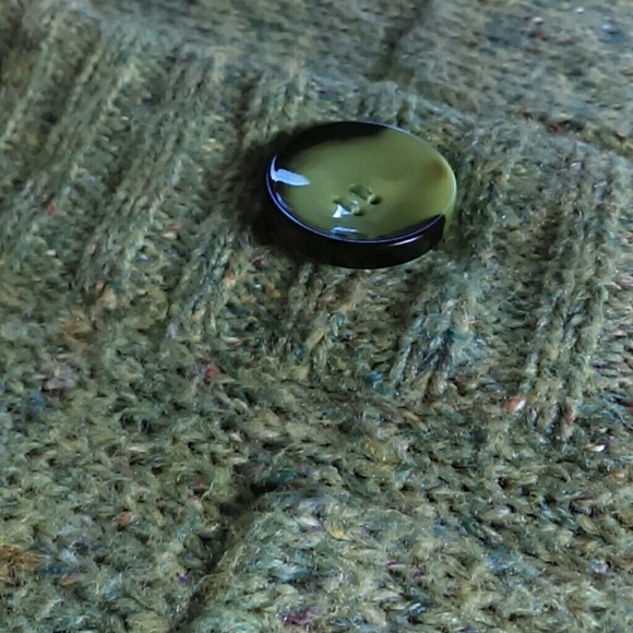 Sweater - Picture 2 of 4