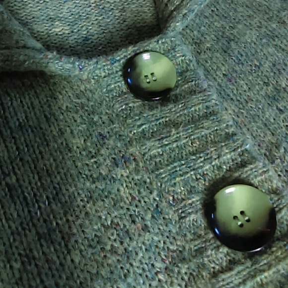 Sweater - Picture 3 of 4