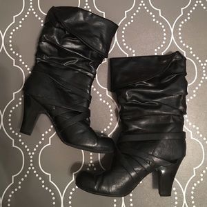 Hot Kiss heeled boots