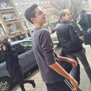 Meet your Posher, Casey