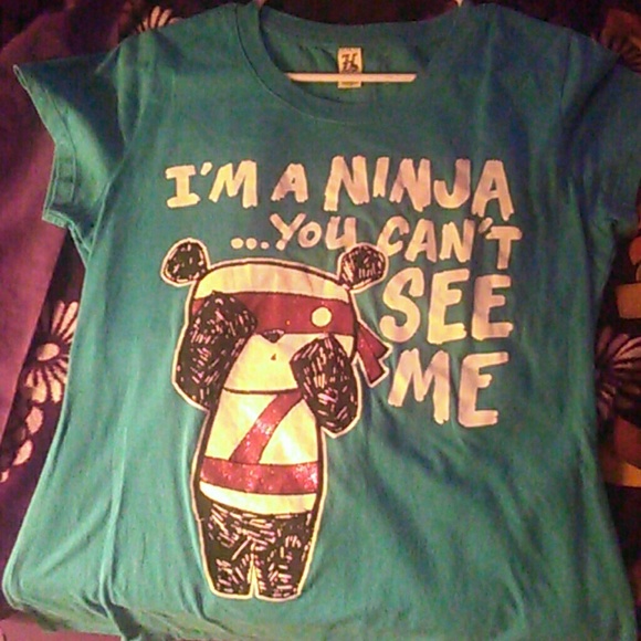 Graphic tee