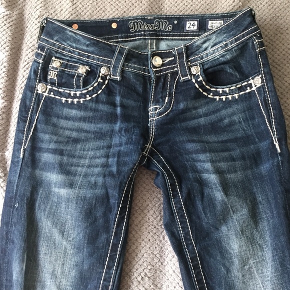 Dark wash Miss Me Skinnies - Picture 2 of 4