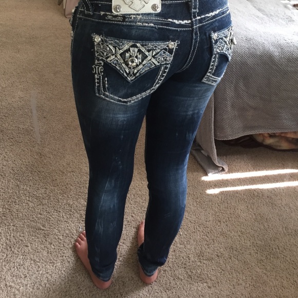 Dark wash Miss Me Skinnies - Picture 4 of 4