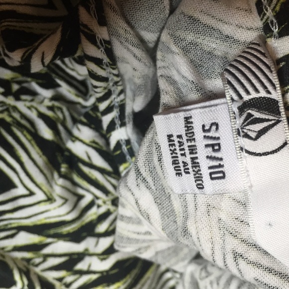 Volcom Romper - Picture 3 of 3