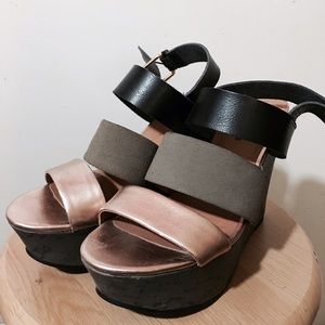 Mossimo Supply CO Wedges (Size 8)