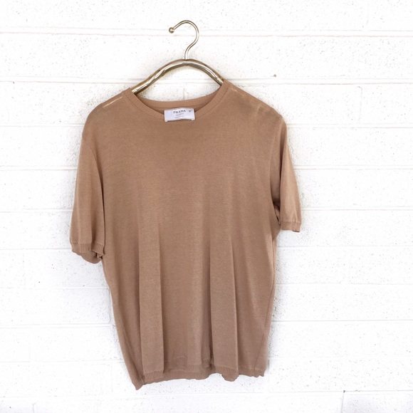 🔴Sold in bundle| Prada camel knit tee - Picture 3 of 4