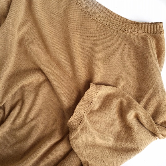 🔴Sold in bundle| Prada camel knit tee - Picture 4 of 4
