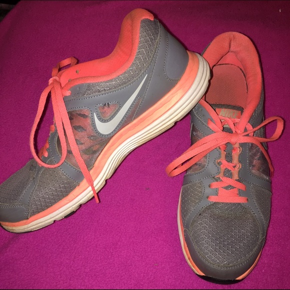 🚫SOLD🚫 NEON pink and gray Nike Shoes