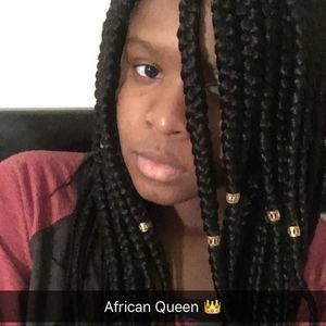 Meet your Posher, Leah