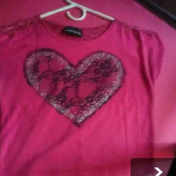 Pink t-shirt