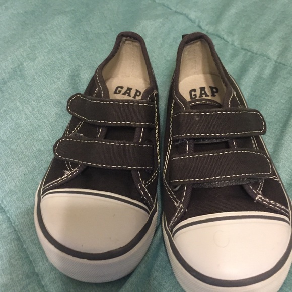 Gap Canvas Sneakers