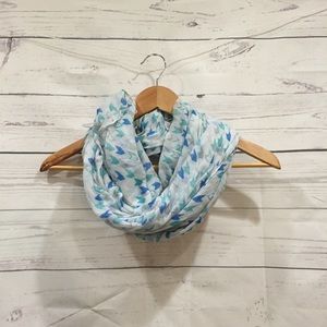 Blue arrow scarf