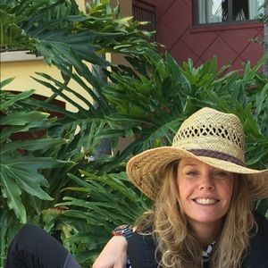 Meet your Posher, Gina