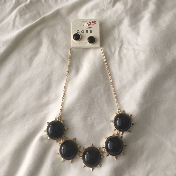 New - Necklace Set - Picture 1 of 4