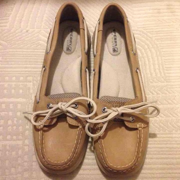 Women's sperrys