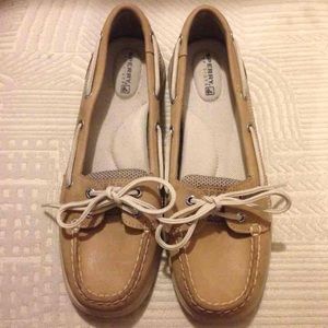 Women's sperrys