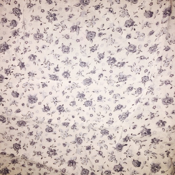 Brandy Melville floral tank top - Picture 2 of 3