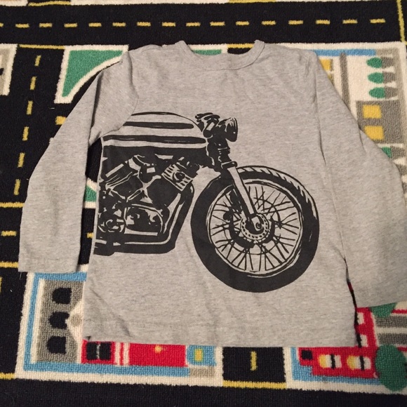 Old Navy long sleeve shirt