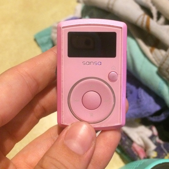 Closet closing in 1 HOUR!💕