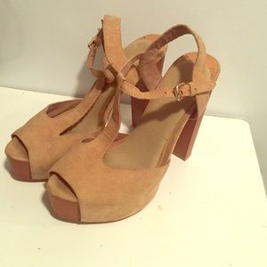 Bershka Nude Pumps