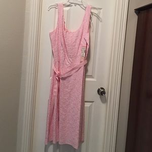 Sweet looking sleeveless dress ✨💗