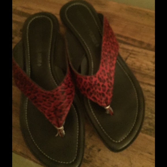 Donald Pliner sandals