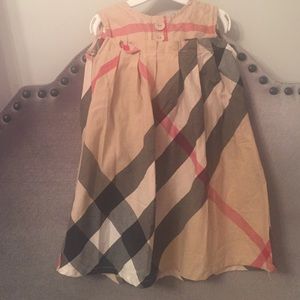 Girls Dress 4T (not Authentic)