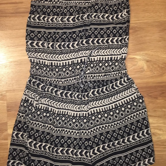 Very cute romper medium - Picture 4 of 4