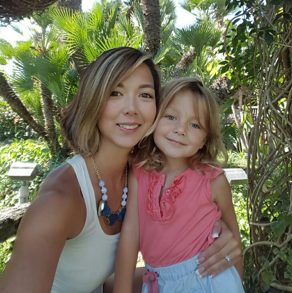 Meet your Posher, Nora - Picture 3 of 3