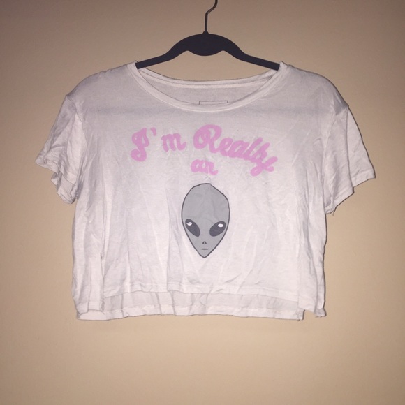 Pac Sun "I'm really an 👽" cropped tee