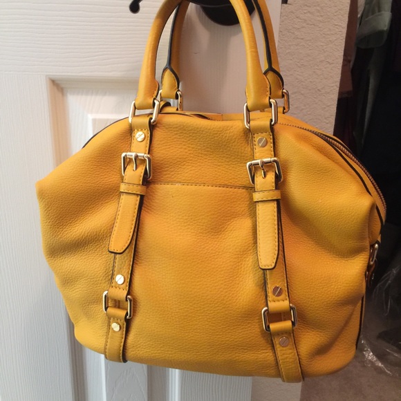 Micheal kors hand bag - Picture 2 of 4