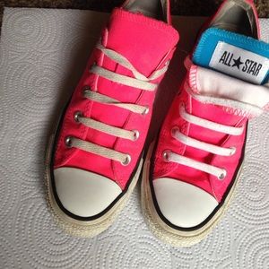Converse Hotpink Size: 6 women's