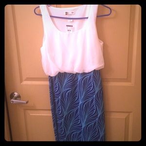 Body central white and blue dress! Never worn!