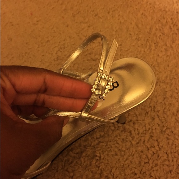 Bakers silver shoes - Picture 2 of 3