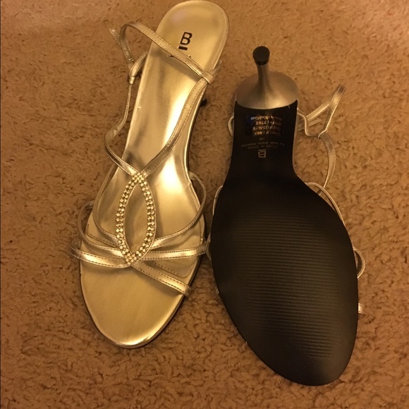 Bakers silver shoes - Picture 3 of 3