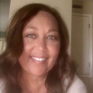 Meet your Posher, Paula
