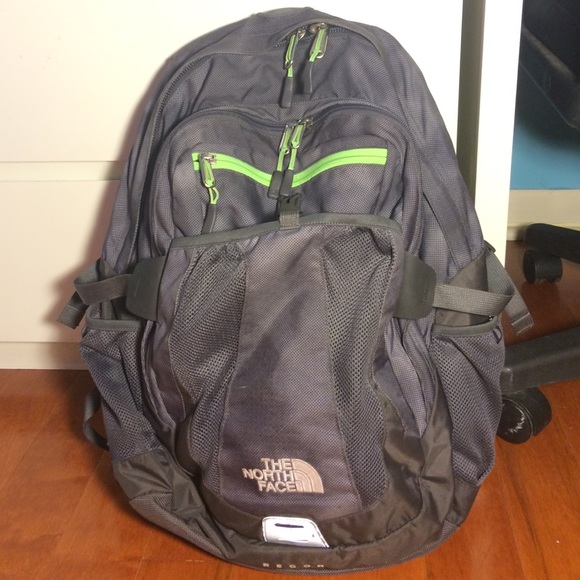 North face recon backpack
